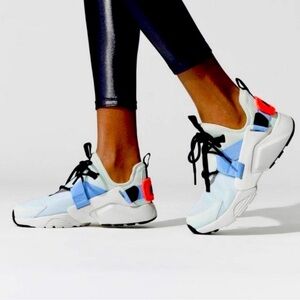 Lightly Used: Nike Air Huarache City Low ‘Ghost Aqua’